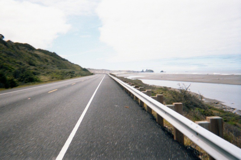Utterly empty beachside road on the south Oregon coast