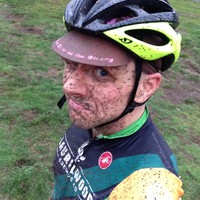 Selfie in Laurelwood/Team O kit spattered with mud